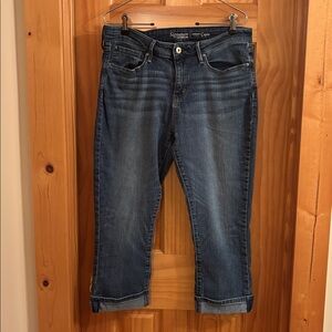 Levi Signature Dark Blue Denim Capris